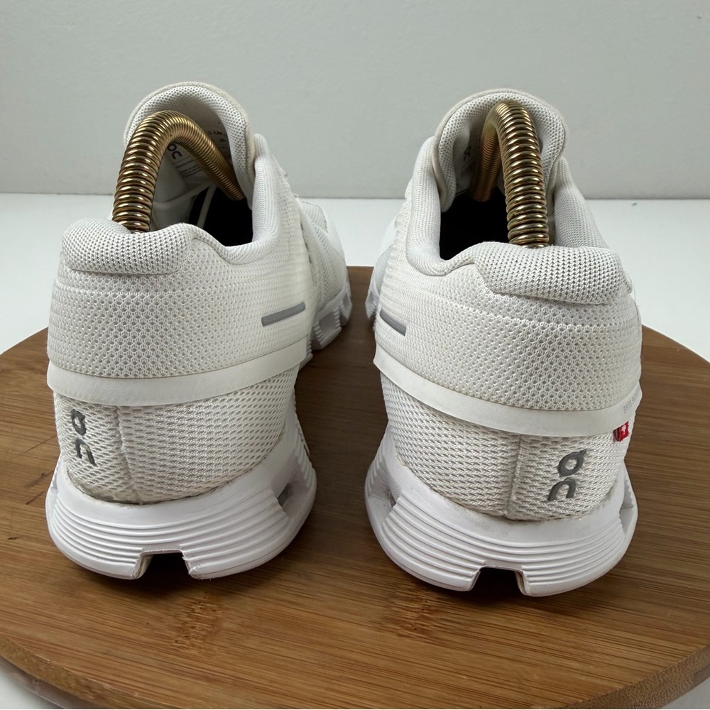 On Running Cloud 5 Women’s Athletic Shoes - Picture 4 of 9